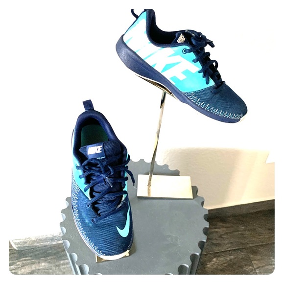 $45🔥Nike boys shoes size 6Y or 38.5 European size - Picture 1 of 6